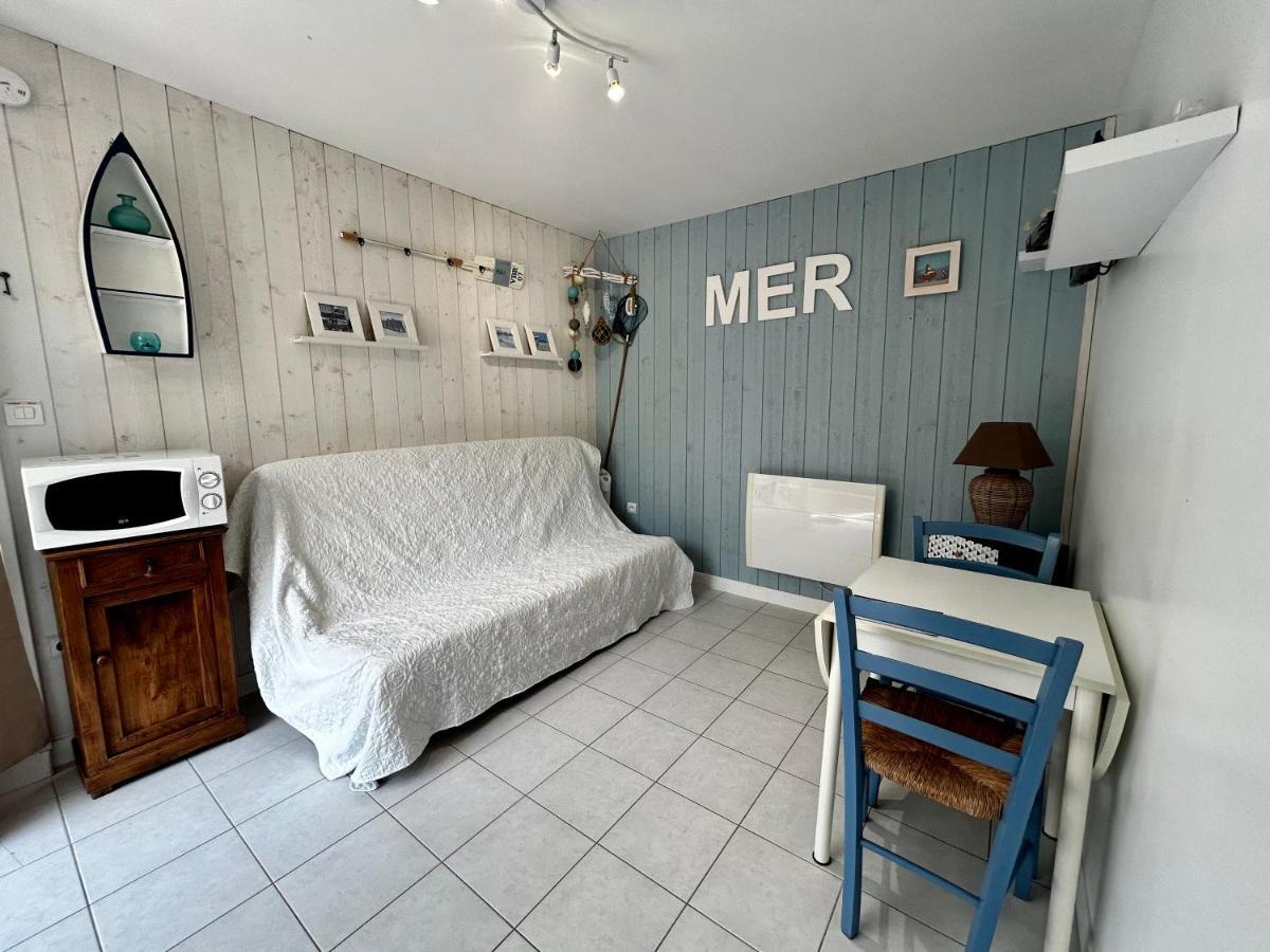 Les Cabanes Du Lac Vandré Esterno foto